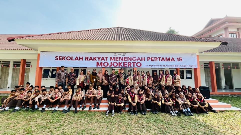 Dokumentasi kegiatan SEMANGAT PRAMUKA, WUJUDKAN GENERASI TANGGUH DAN BERKARAKTER SRMP 15 Mojokerto.